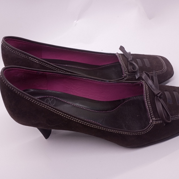 Cole Haan Classic Brown Suede kitten heels - Picture 8 of 9